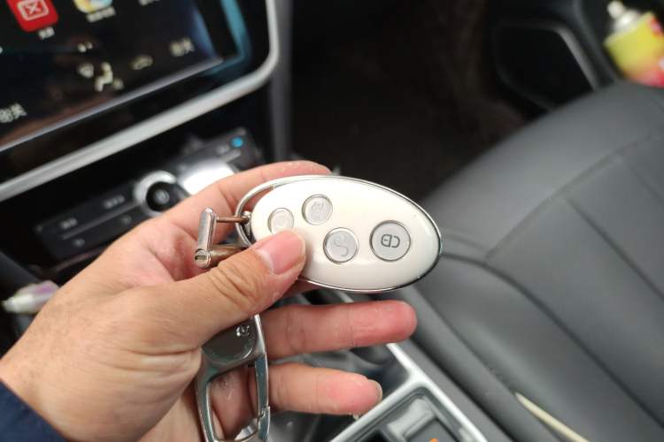 Used BYD Song MAX 2017 1.5T Automatic Smart Connect Elite 7-Seater
