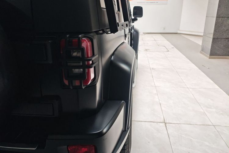 Used BAIC Off-Road BJ40 2023 2.0D Automatic Four-Wheel Drive Blade Hero Edition Adventurer Type
