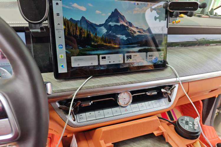 Used Tank 500 2022 3.0T Business Edition "Creation Realm" Design 5-Seater Audio And AC Panel