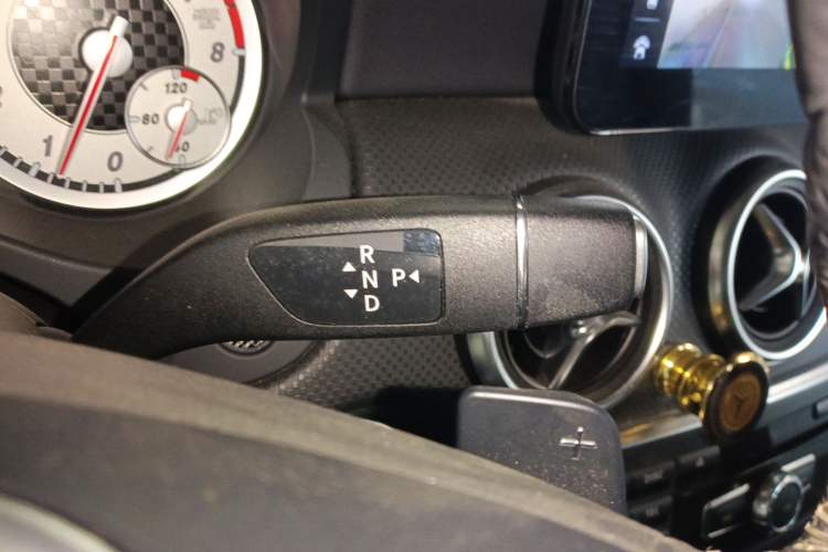 Used Mercedes-Benz A-Class 2015 A 200 Fashion Model
