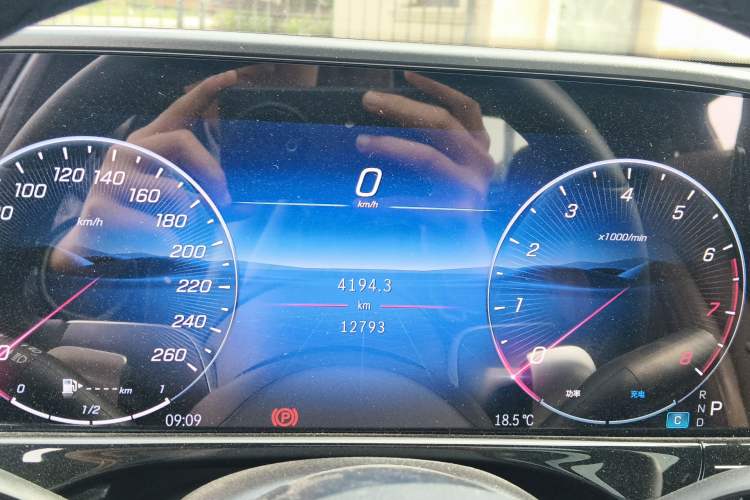 Used Mercedes-Benz E-Class 2024 E 260 L
