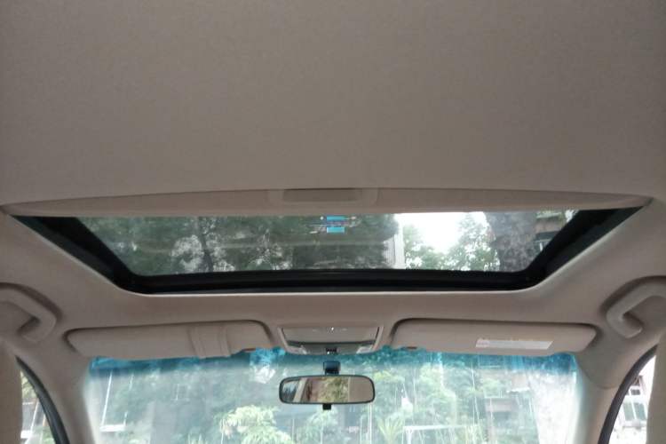 Used Honda Accord 2015 2.0L LX Comfort Edition Headliner