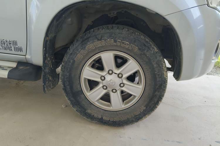 Used Isuzu JLM 2016 2.8T Two-Wheel Drive Luxury Version JE493ZLQ4CA
