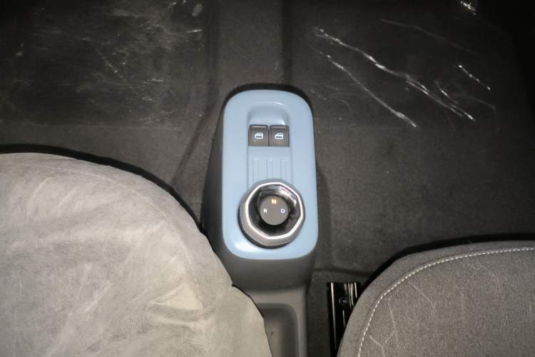 Used Geely Galaxy Panda 2024 Panda Mini 200km Endurance Bear