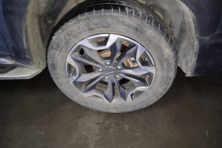 Used Haval DARGO 2022 2.0T DCT 4x4 Chinese Rural Dog Edition Right Front Wheel Hub