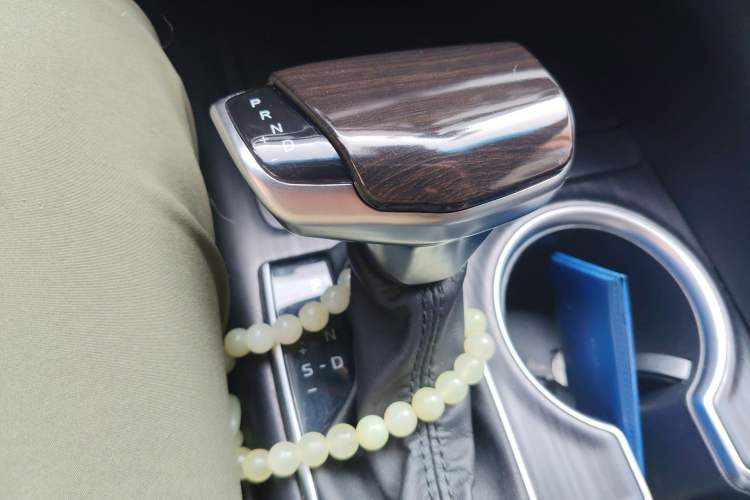 Used Toyota Camry 2021 2.5G Luxury Edition Gear Lever