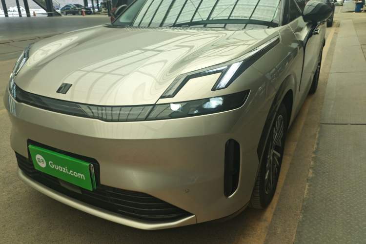 Used Lynk & Co 08 EM-P 2023 245km Ultra-Long Range Halo