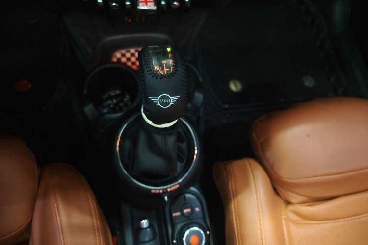 Used MINI 2016 1.5T COOPER Five-Door Edition
