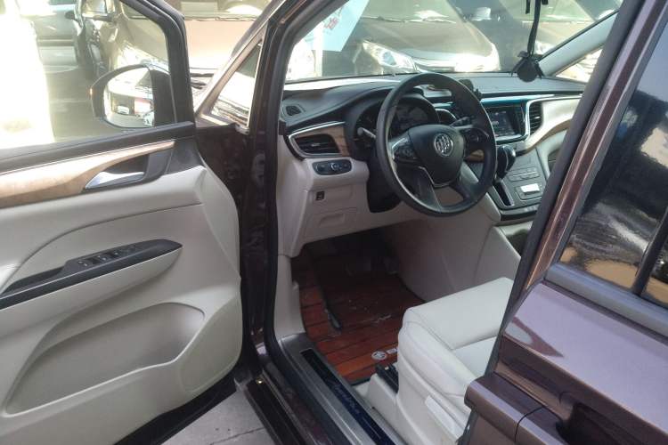 Used Buick GL8 2018 ES 28T Comfort Model China VI Standard
