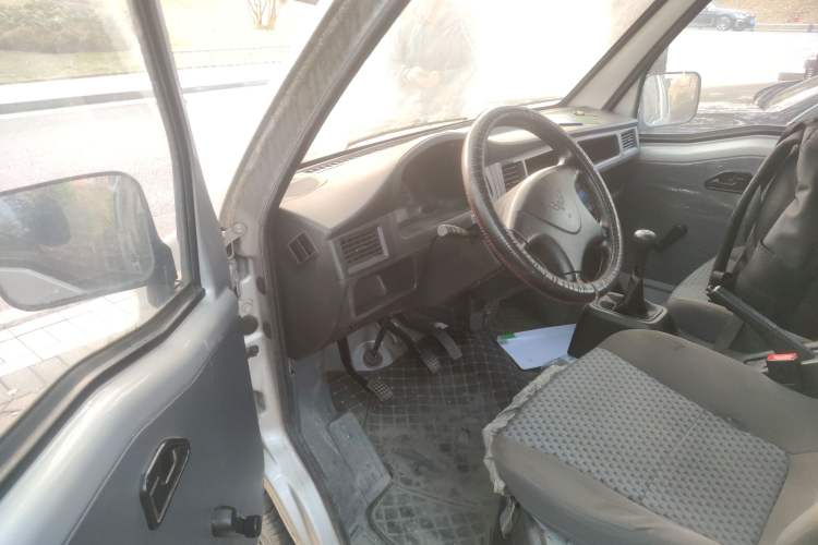 Used Wuling Zhiguang 2023 1.5L Practical Version 5/7 Seats
