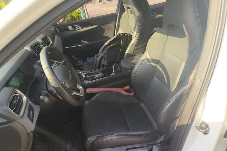 Used Lynk & Co 03 2019 1.5TD DCT Sport Edition China VI Standard Left Front Seat