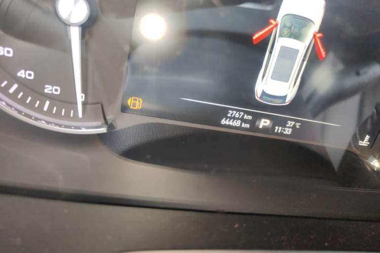 Used Roewe RX5 2018 30T Two-Wheel Drive Automatic Internet Smart Edition
