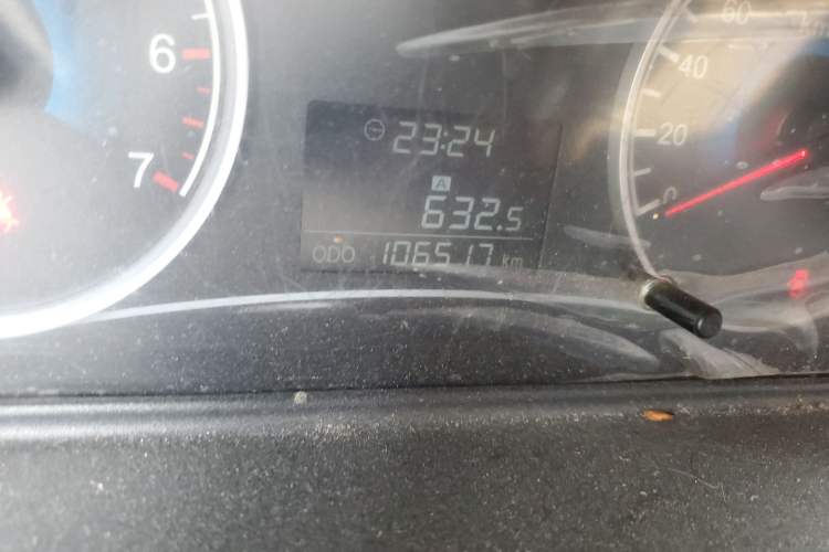 Used Dongfeng Fengon 330 2014 1.5L Manual Utility Version DK15 Odometer Close Up