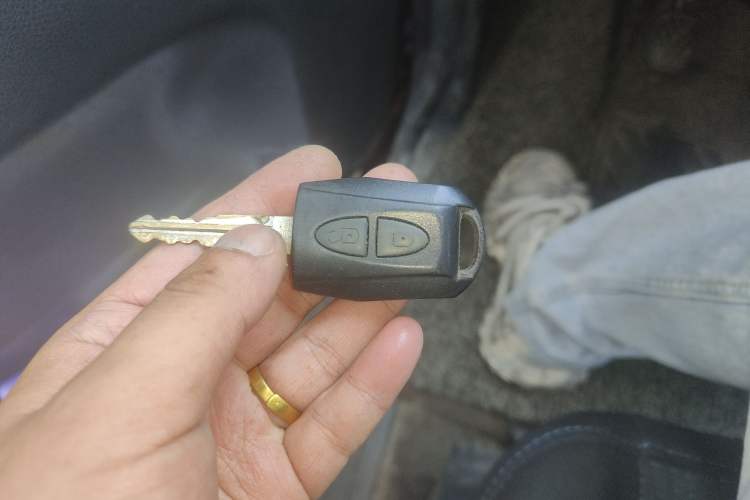 Used CHANGAN KAICHENG Ounuo S 2014 1.5L Base Version
