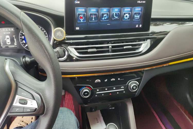 Used CHANGAN Eado DT 2018 1.6L Automatic Smart Enjoyment Model Audio And AC Panel