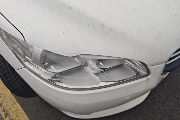 Used Peugeot 301 2014 1.6L Manual Comfort Edition Right Front Headlight