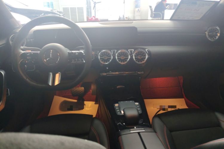 Used Mercedes-Benz A-Class 2023 A 200 L Fashion Model Center Console