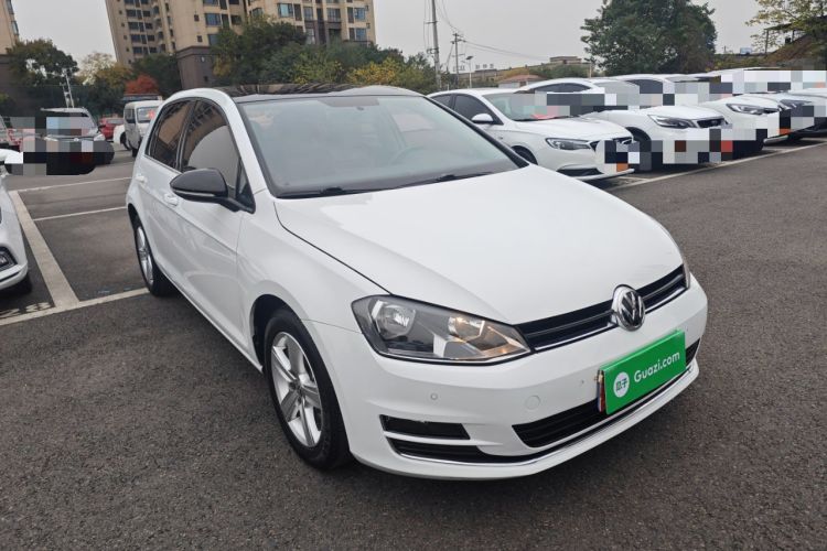 Used Volkswagen Golf 2017 1.6L Automatic Comfort Million-Vehicle Anniversary Edition
