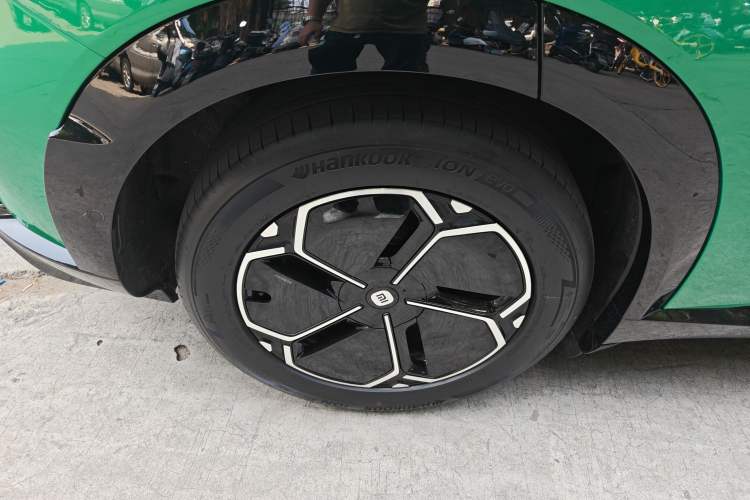 Used Xiaomi Auto YU7 2025 Ultra-Long Range Rear-Wheel Drive Version
