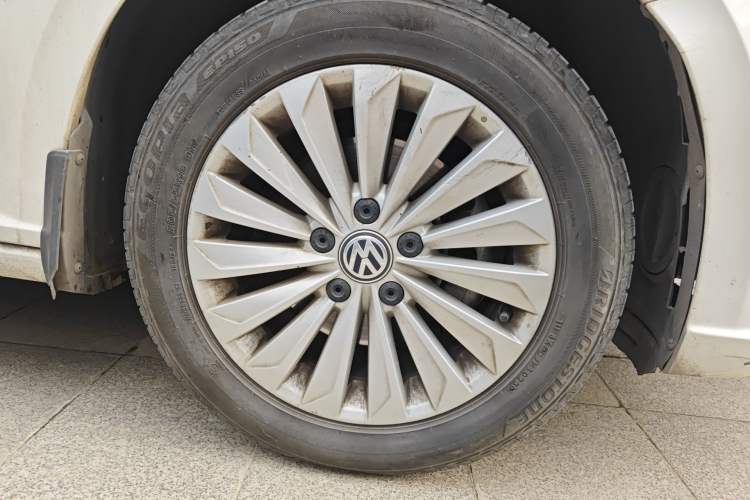 Used Volkswagen Lavida 2018 280TSI DSG Comfort Edition China V Standard Right Front Wheel Hub