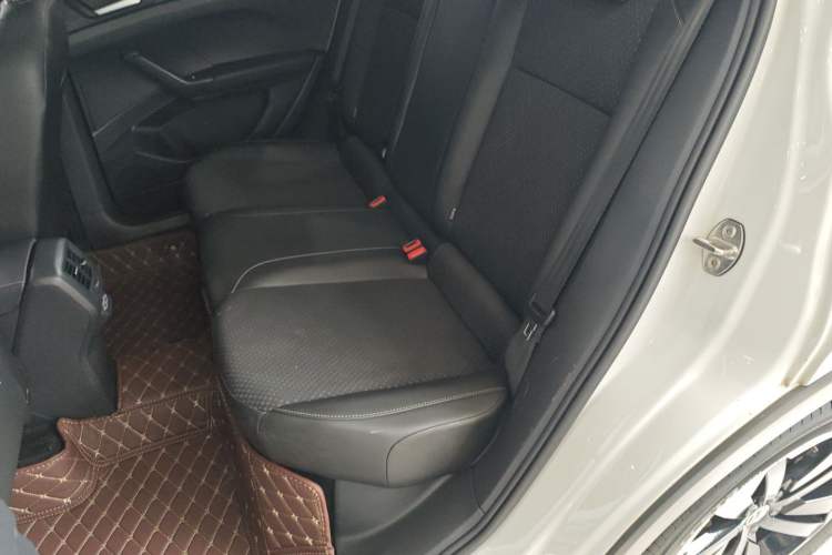 Used Volkswagen Tacqua 2021 200TSI DSG JoyConnect Edition