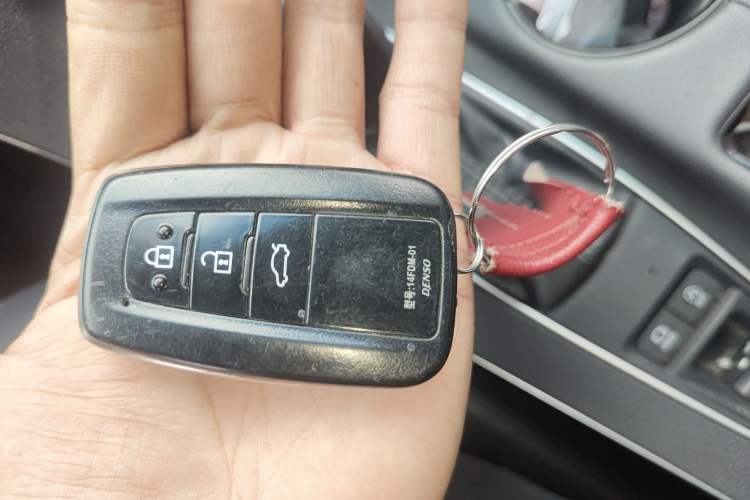 Used Toyota Avalon 2019 2.0L XLE Premium Edition China VI