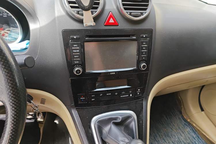 Used Haval H6 2011 2.0L Manual Two-Wheel Drive Elite Version