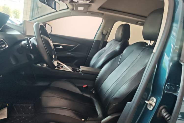 Used Peugeot 5008 2019 360THP 7-Seater Flagship Edition Left Front Seat