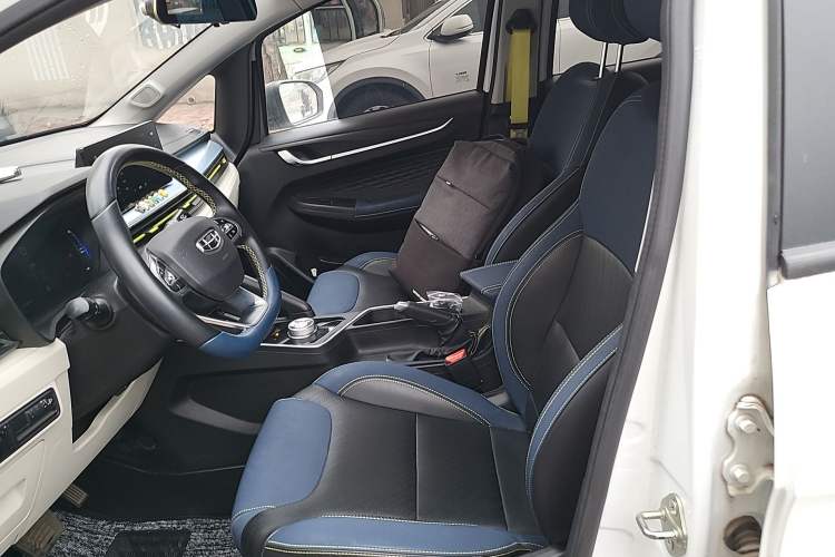 Used Geometry EX3 Kung Fu Cow 2021 Kungfu NiuNiu Left Front Seat