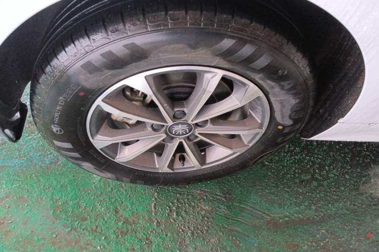 Used BYD Qin PLUS 2024 HONOR Edition DM-i 55KM Leading Model
