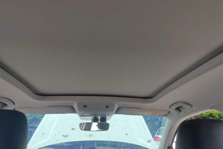 Used Volkswagen Tharu 2019 330TSI Four-Wheel Drive Flagship Model China VI Standard Headliner