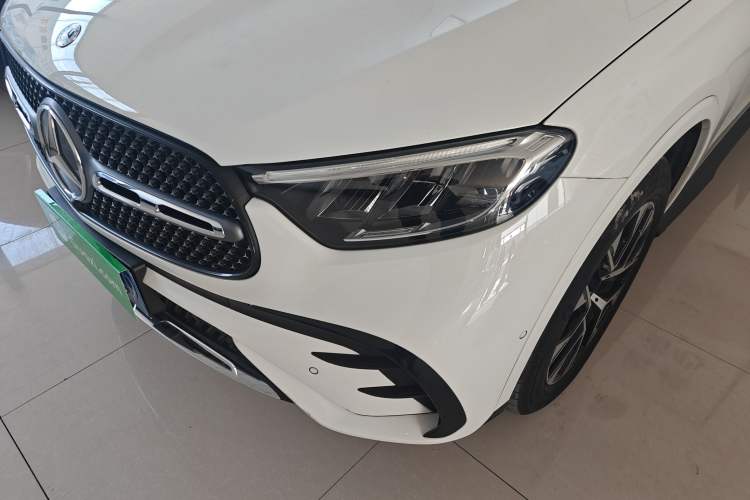 Used Mercedes-Benz GLC 2023 GLC 260 L 4MATIC Luxury Model 5 Seats