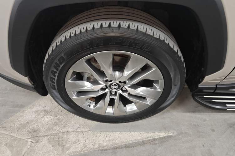 Used Toyota Wildlander 2020 2.0L CVT Two-Wheel Drive Luxury Edition Left Front Wheel Hub