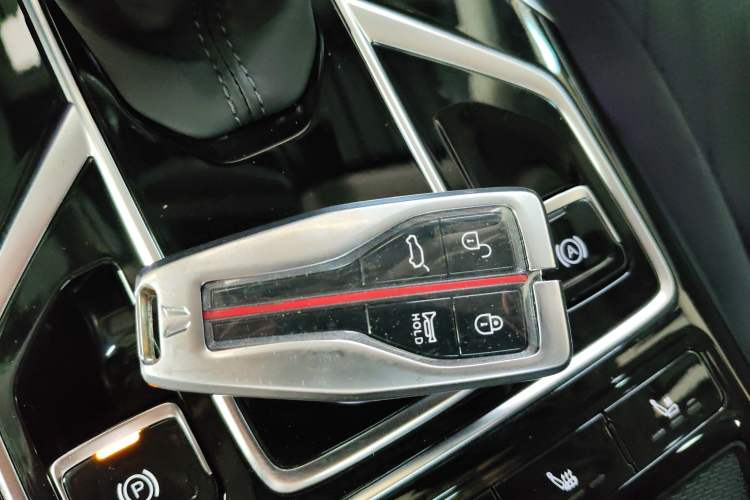 Used Hongqi HS5 2022 Revised Version 2.0T Smart Connect Flagship Edition
