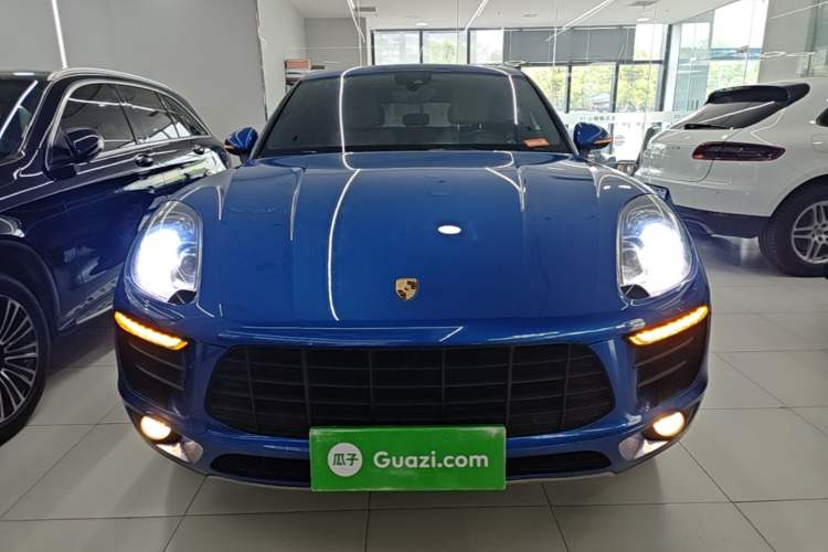Used Porsche Macan 2017 Macan 2.0T Front