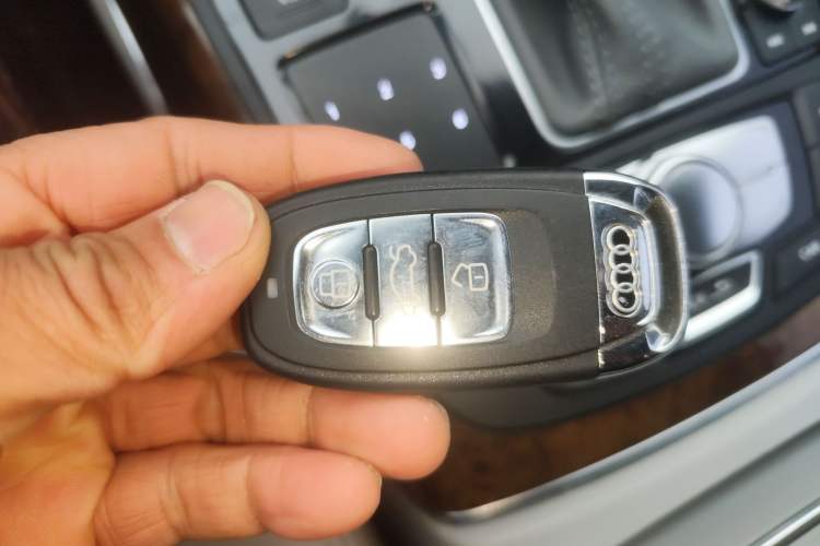 Used Audi A6L 2012 30 FSI Comfort Model