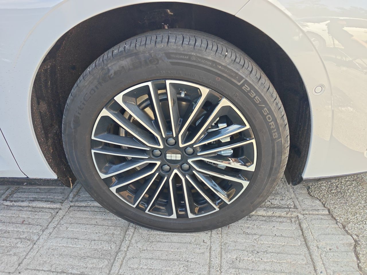 Geely Galaxy 8 2026 Model 225km EM-i Long-Range Voyager Edition — снимка 8