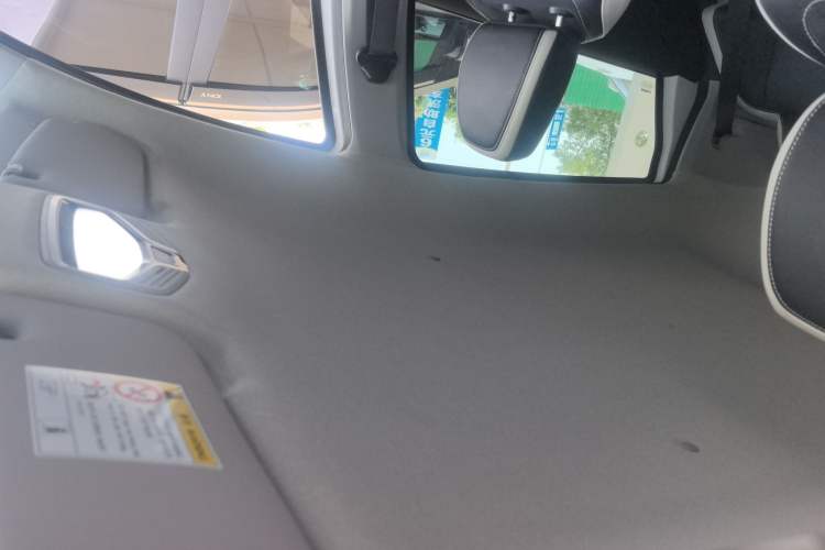 Used Geometry E Firefly 2023 320KM Cute & Handsome Tiger 5 Seats
