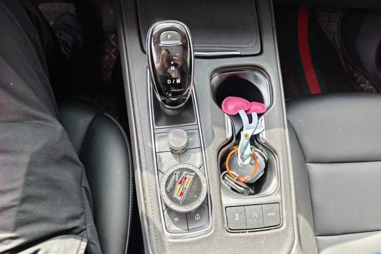 Used Cadillac XT4 2021 28T Two-Wheel Drive Leading Version
