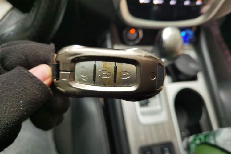 Used Nissan Murano 2019 2.5L XL Two-Wheel Drive Smart Connect Luxury Edition China VI Standard