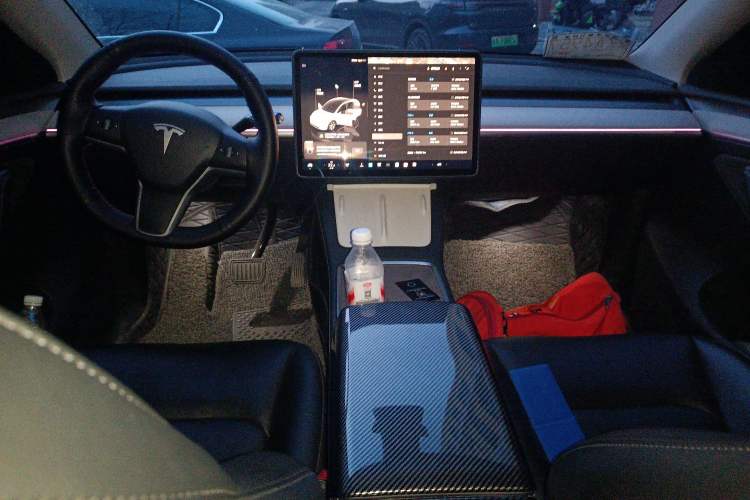 Used Tesla Model Y 2024 Long-Range All-Wheel-Drive Version