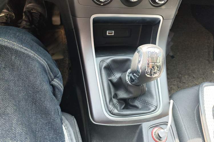 Used Citroen C4 Sega 2016 1.6L Manual Comfort Model
