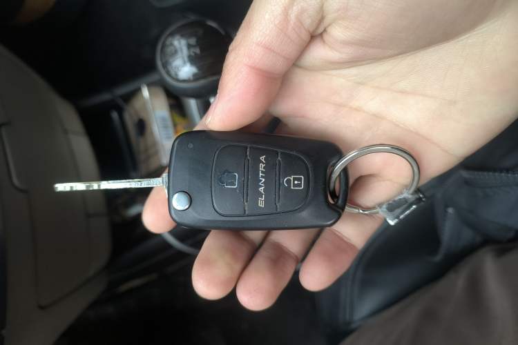 Used Hyundai Celesta 2011 1.6L Manual Luxury Model
