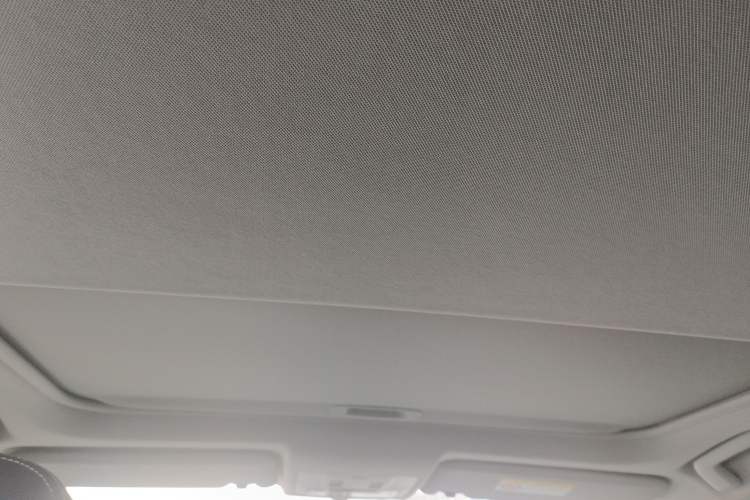 Used Toyota RAV4 2019 2.0L CVT Two-Wheel Drive ZhiShang Version China VI Standard