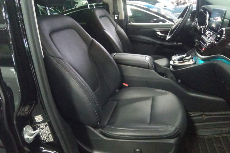 Used Mercedes-Benz V-Class 2018 V 260 Prestige Edition China VI