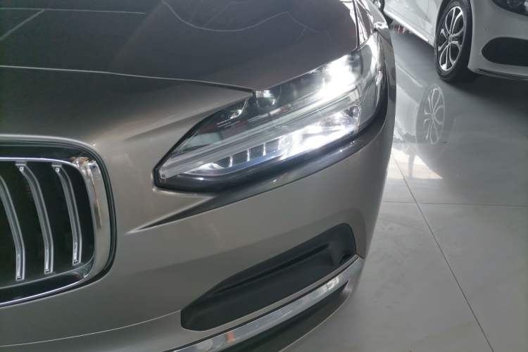 Used Volvo S90 2022 B5 Zhiyuan Luxury Edition