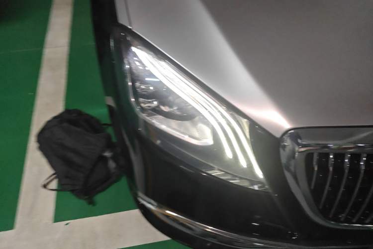 Used Mercedes-Benz Maybach S-Class 2020 S 450 4MATIC Right Front Headlight