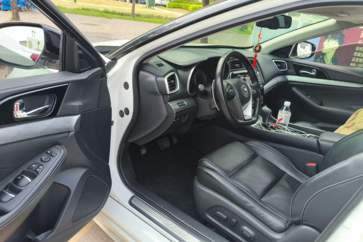 Used Nissan Maxima 2016 2.5L XL Luxury Edition
