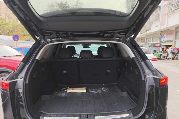 Used XPeng G9 2024 570 Pro Trunk