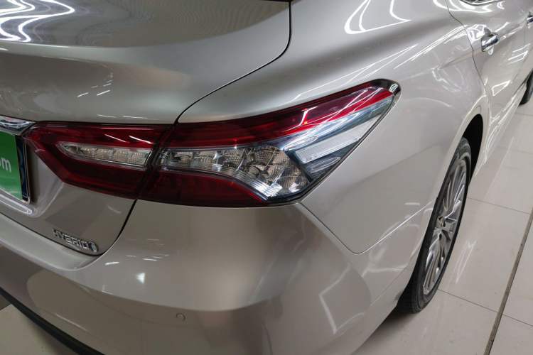 Used Toyota Camry 2019 Dual-Engine 2.5 HG Luxury Edition China VI Standard